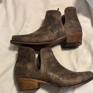 Roper Brown Ankle Booties